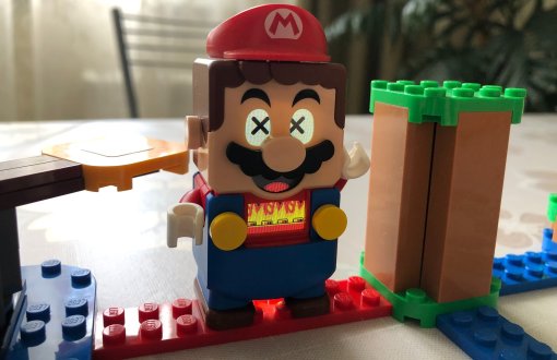 LEGO перенесла игру про Марио в реальный мир. Вот, что из этого получилось