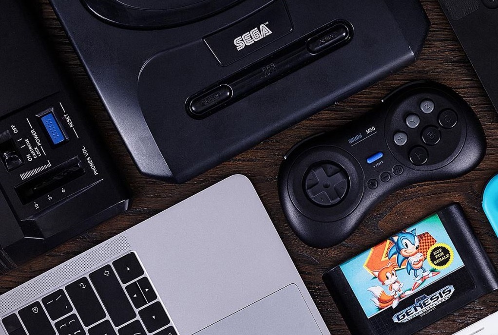 8BitDo M30 — беспроводной ретро-геймпад для Sega Mega Drive, Nintendo Switch, смартфонов и ПК